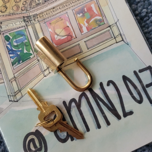 Louis Vuitton Lock & 2 Keys - LV Padlock - Picture 6 of 7